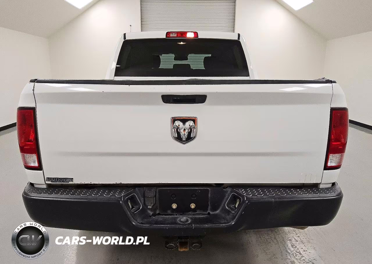 2019 Ram 1500 Classic Tradesman VIN:1C6RR6KT0KS633488 - 6