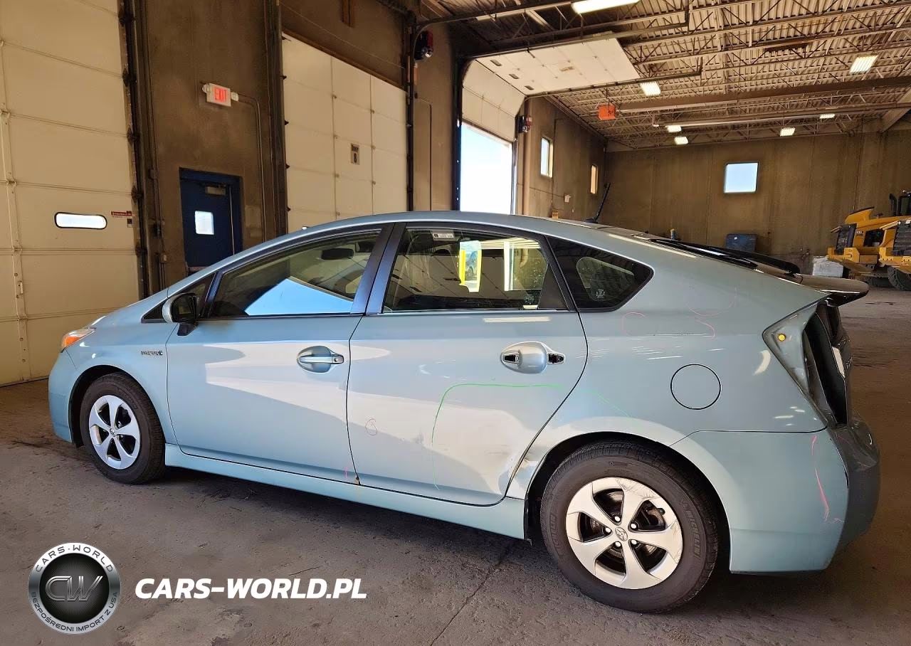 2013 Toyota Prius Two VIN:JTDKN3DU5D5653716 - 2