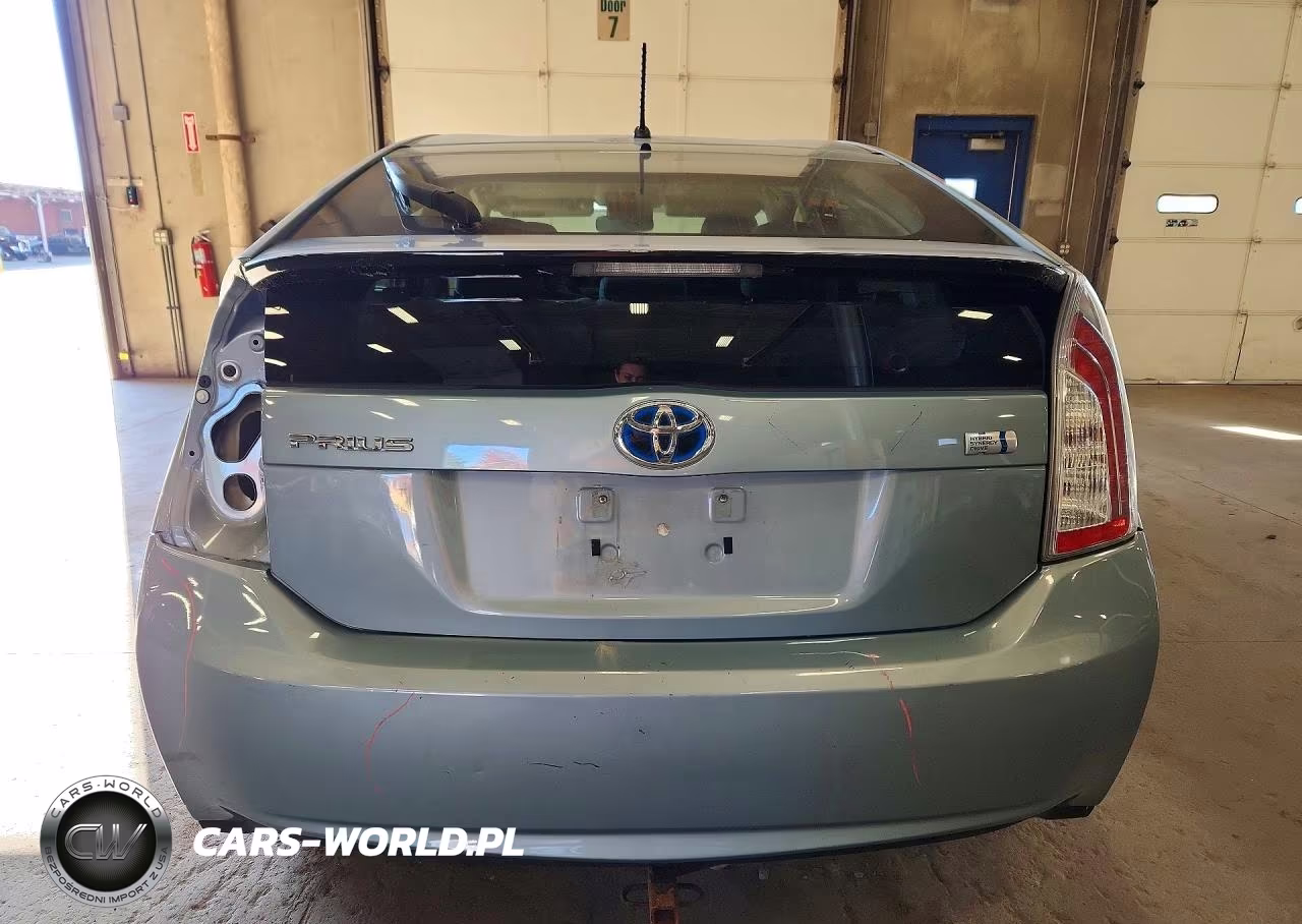 2013 Toyota Prius Two VIN:JTDKN3DU5D5653716 - 6
