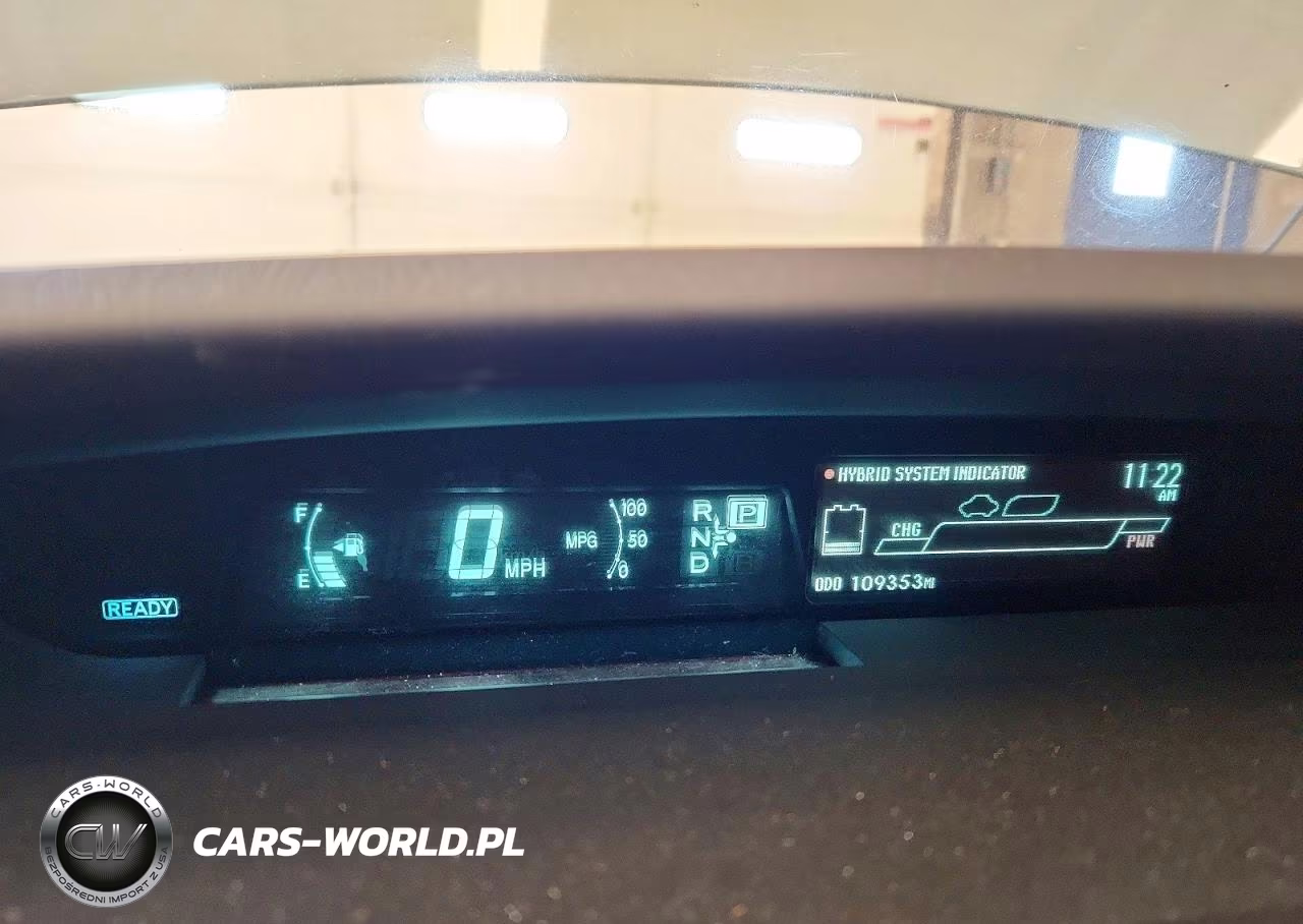 2013 Toyota Prius Two VIN:JTDKN3DU5D5653716 - 9