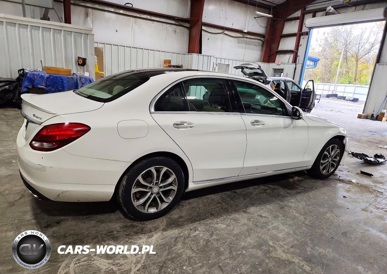 2017 Mercedes-Benz C 300 4Matic VIN:55SWF4KB1HU205336 - 3