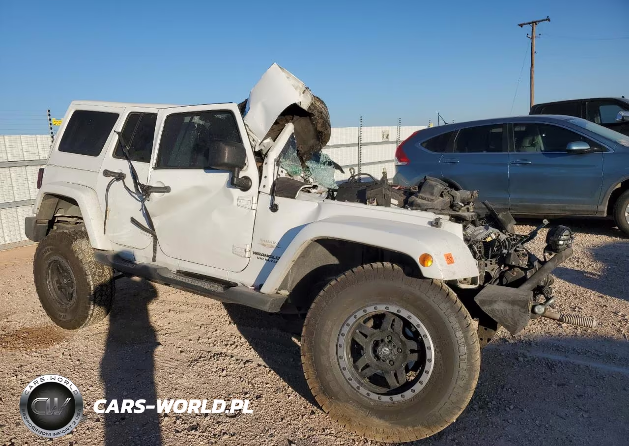 2012 Jeep Wrangler Unlimited Sahara VIN:1C4BJWEG7CL229440 - 4