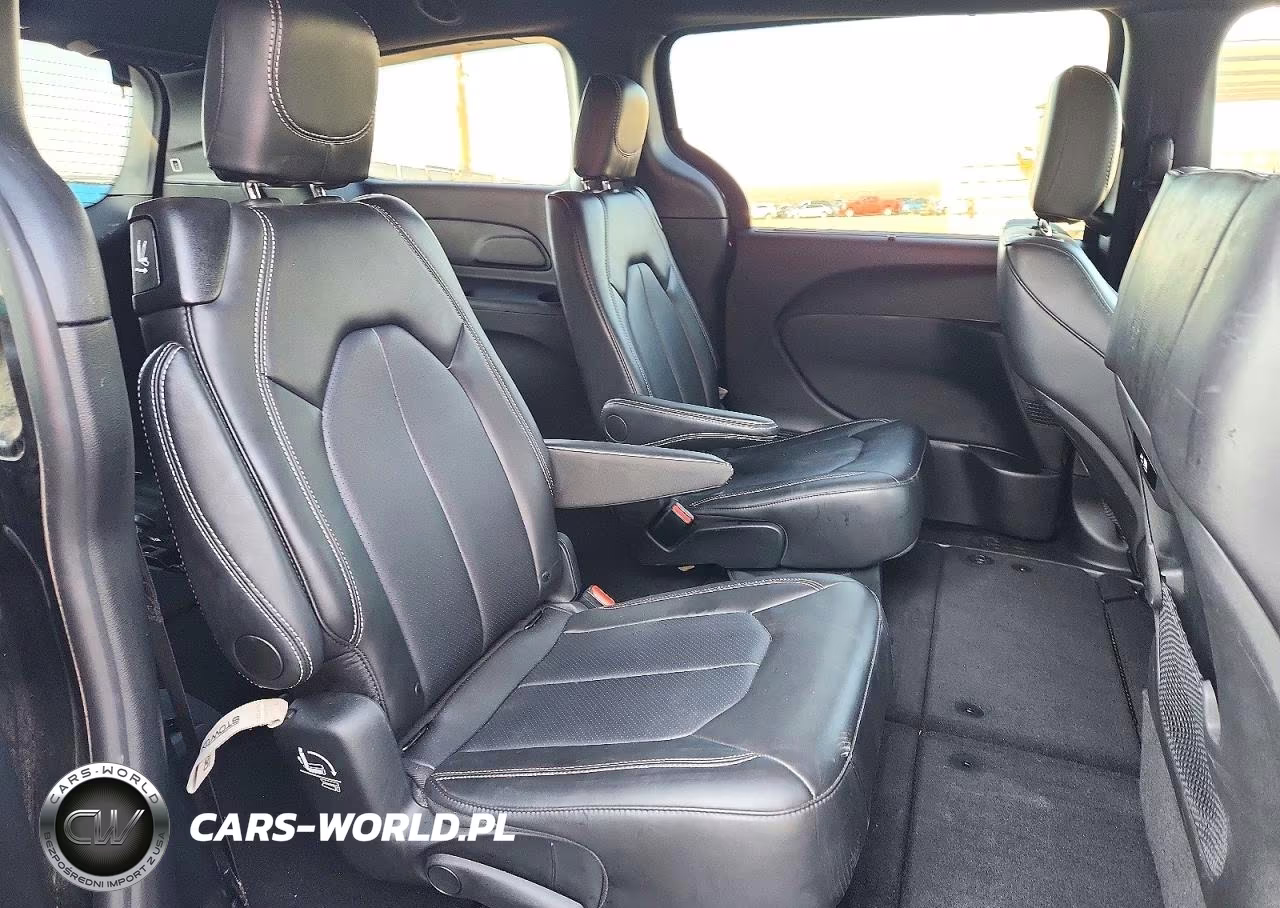 2026 Chrysler Pacifica Select VIN:2C4RC1BG7TR200737 - 11