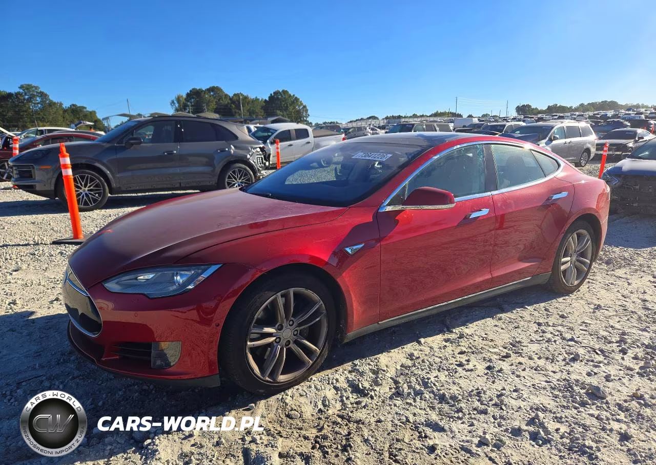 2015 Tesla Model S 70 – zdjęcie 1 z 12