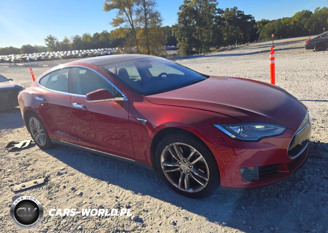 2015 Tesla Model S 70 VIN:5YJSA1E14FF104174 - 4