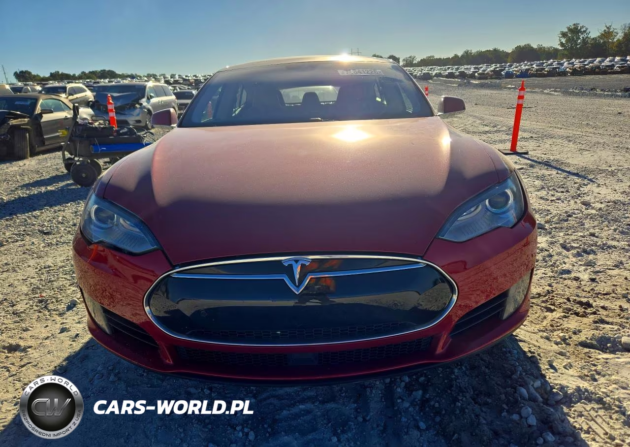 2015 Tesla Model S 70 VIN:5YJSA1E14FF104174 - 5