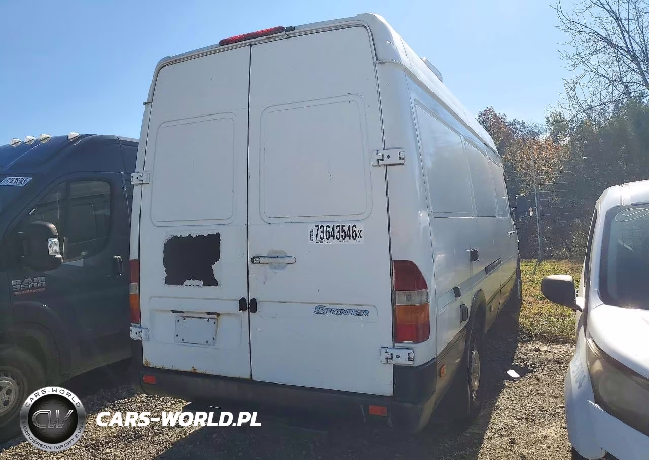 2005 Sprinter Medium Duty-Box Trucks VIN:WD2PD744755731929 - 3