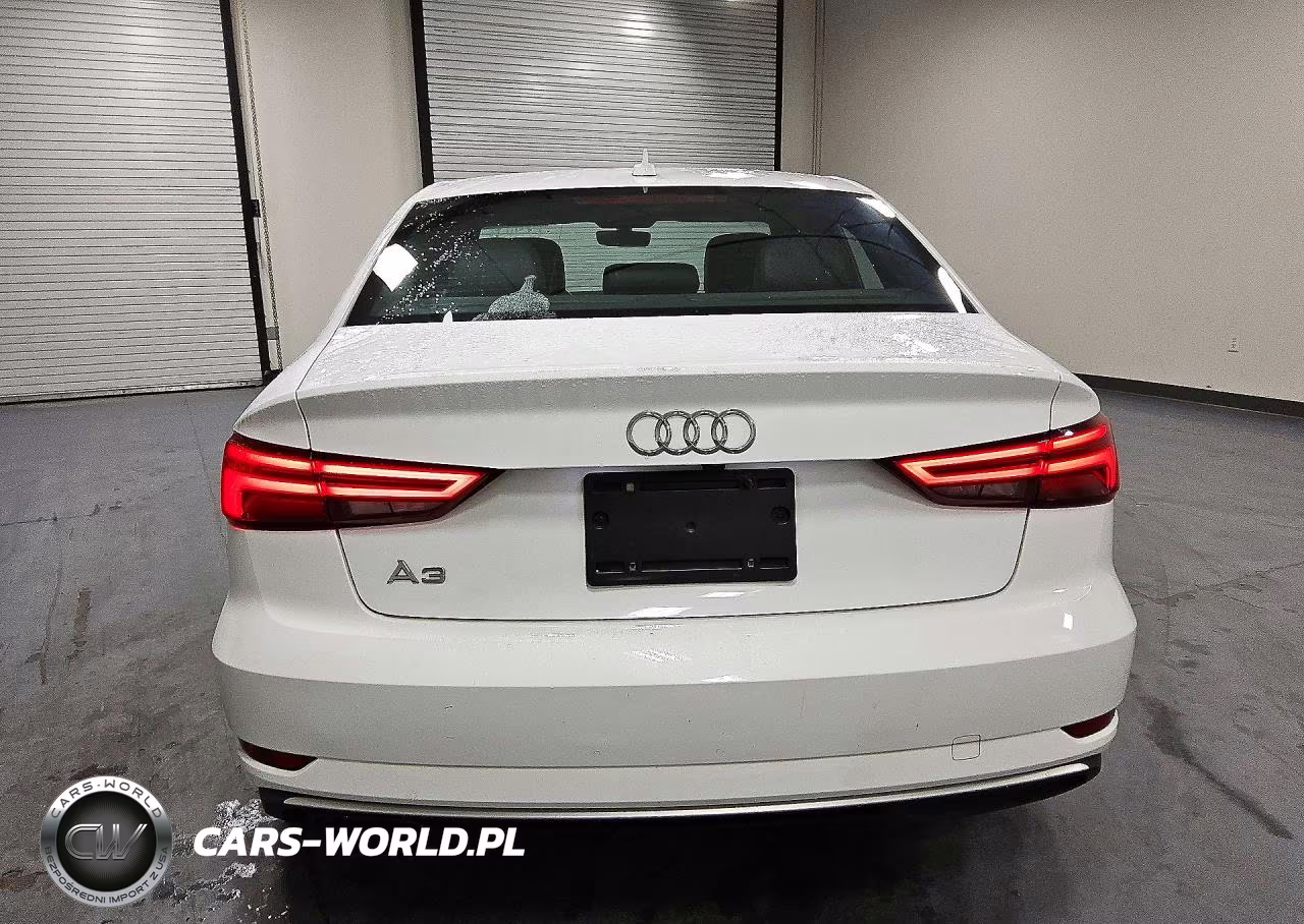 2017 Audi A3 Premium VIN:WAUAUGFF7H1035778 - 6