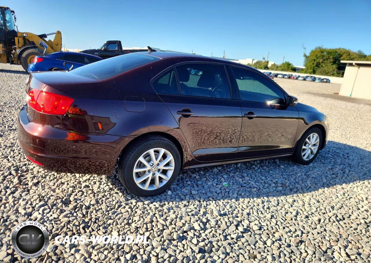 2012 Volkswagen Jetta Se VIN:3VWDX7AJ4CM305075 - 3