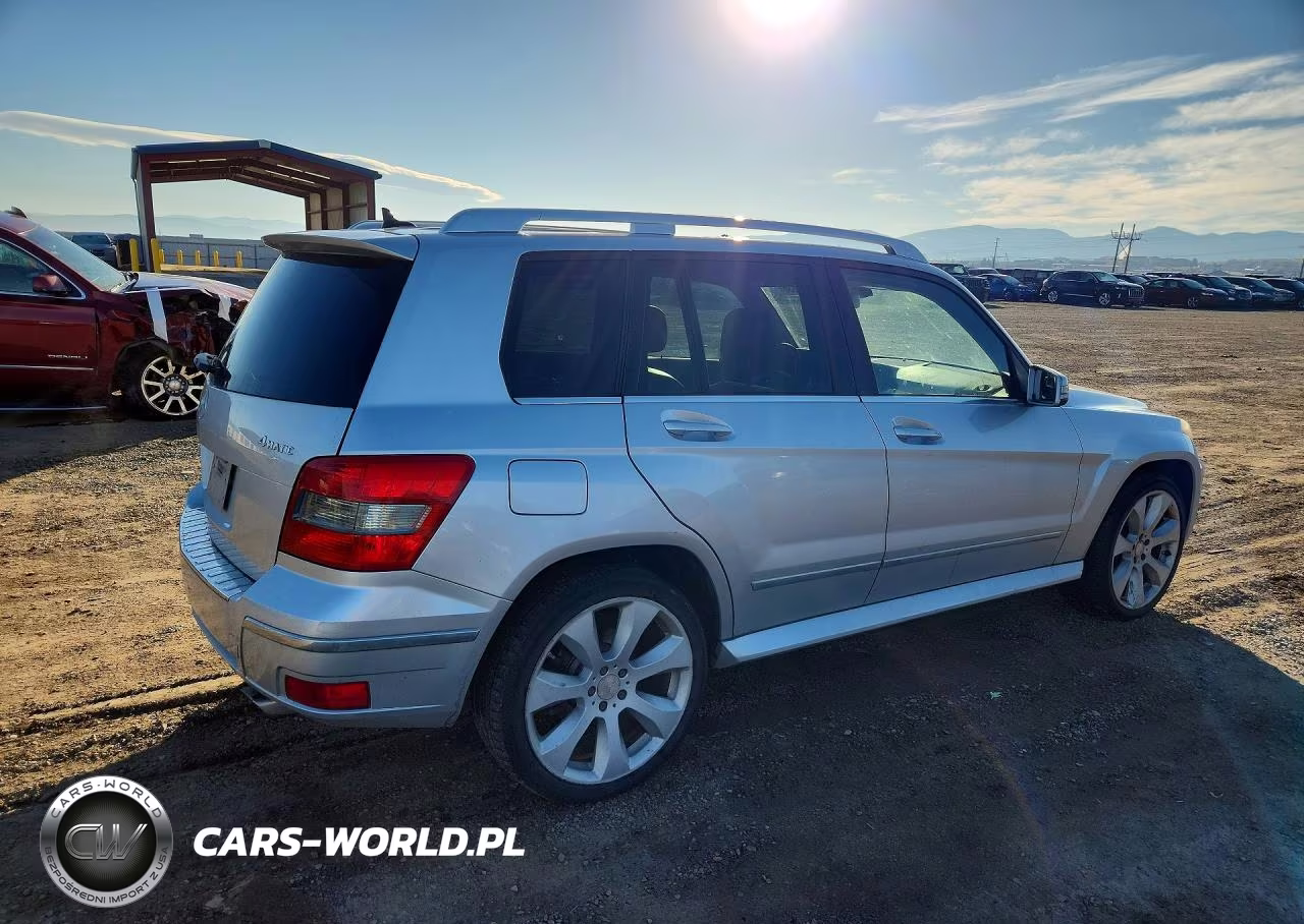 2010 Mercedes-Benz Glk 350 4Matic VIN:WDCGG8HB5AF359013 - 3