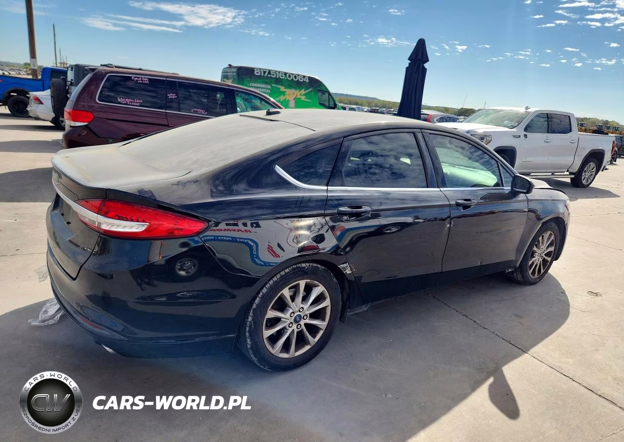 2017 Ford Fusion Se VIN:3FA6P0H70HR142826 - 3