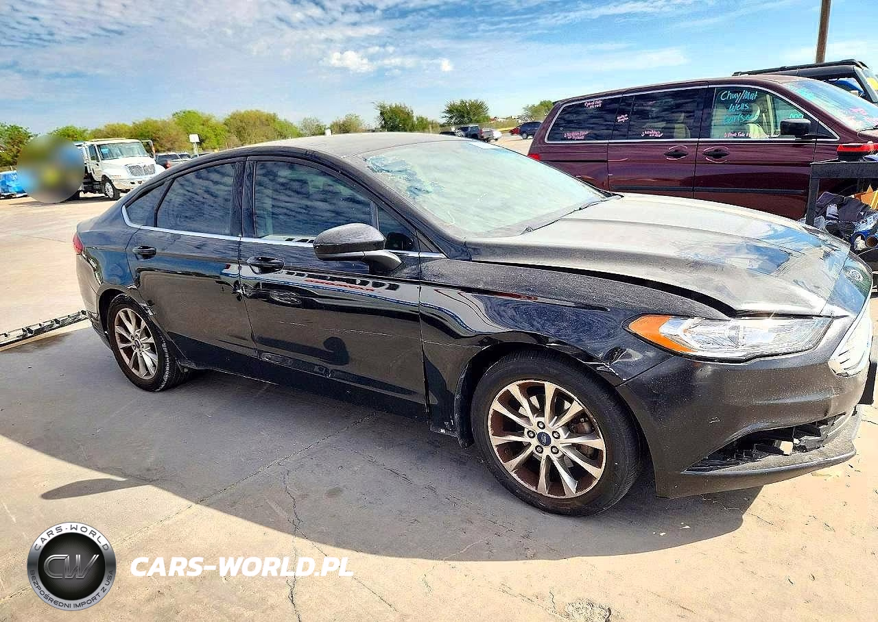 2017 Ford Fusion Se VIN:3FA6P0H70HR142826 - 4