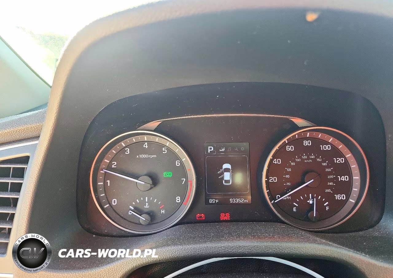 2018 Hyundai Elantra Sel VIN:5NPD84LF5JH331825 - 9