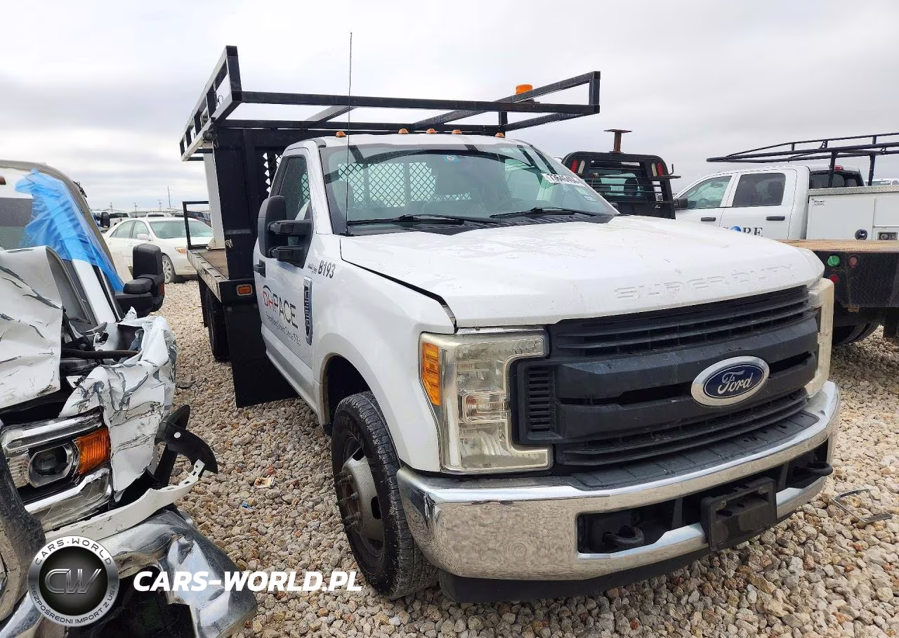 2017 Ford F350 Super Duty VIN:1FDRF3G60HED13206 - 4