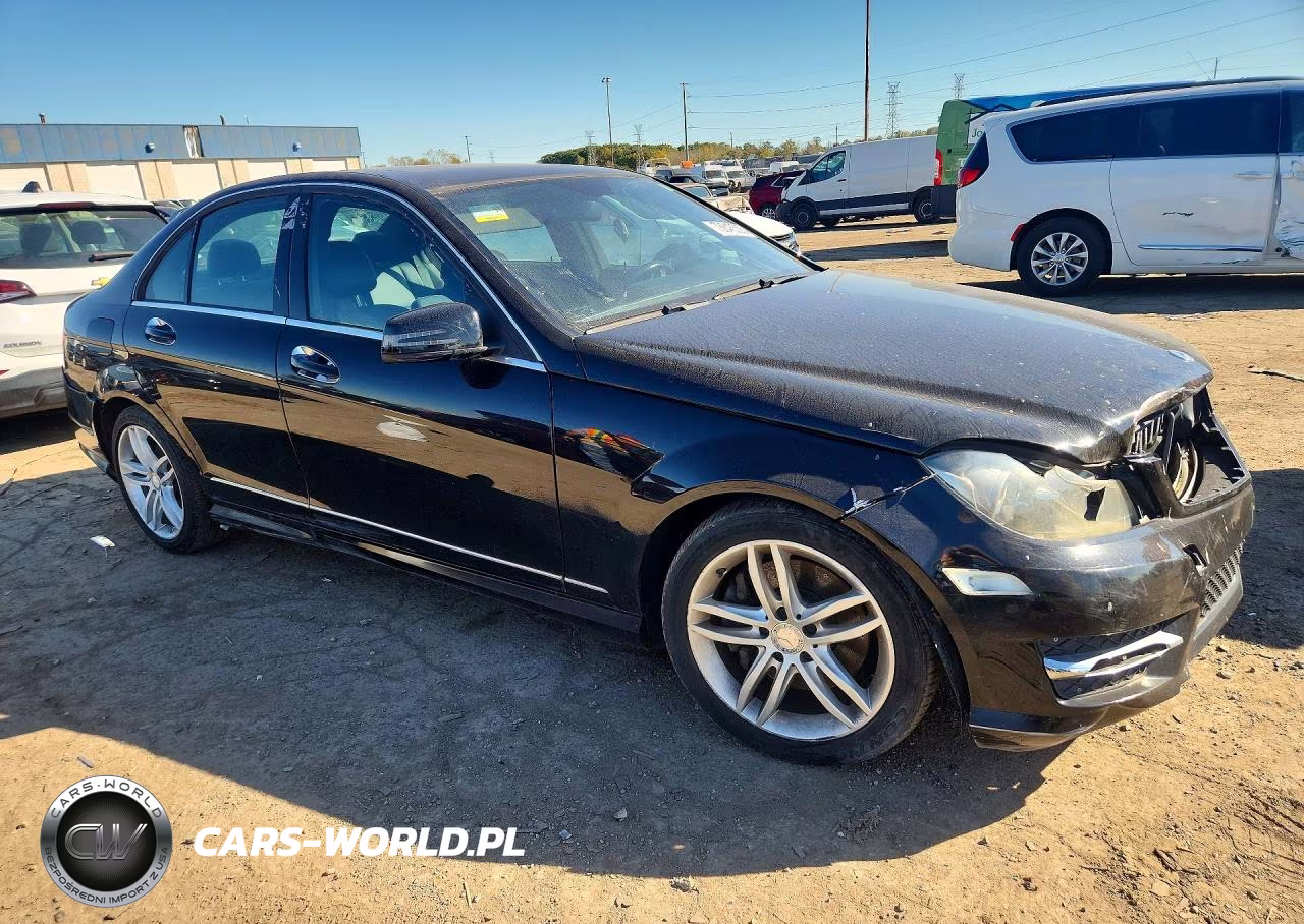 2014 Mercedes-Benz C 300 4Matic VIN:WDDGF8AB7EG216279 - 4
