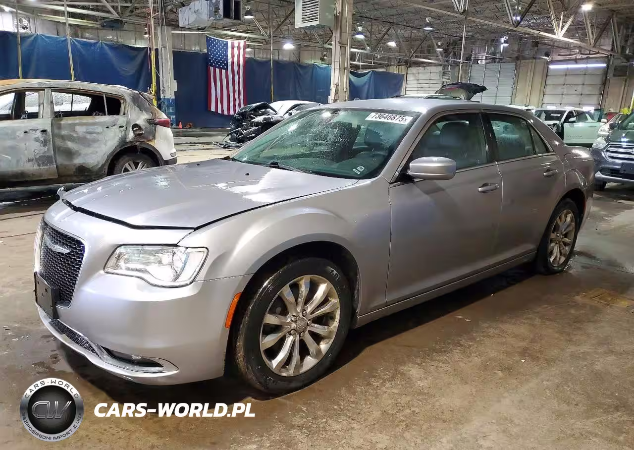 2015 Chrysler 300 Limited