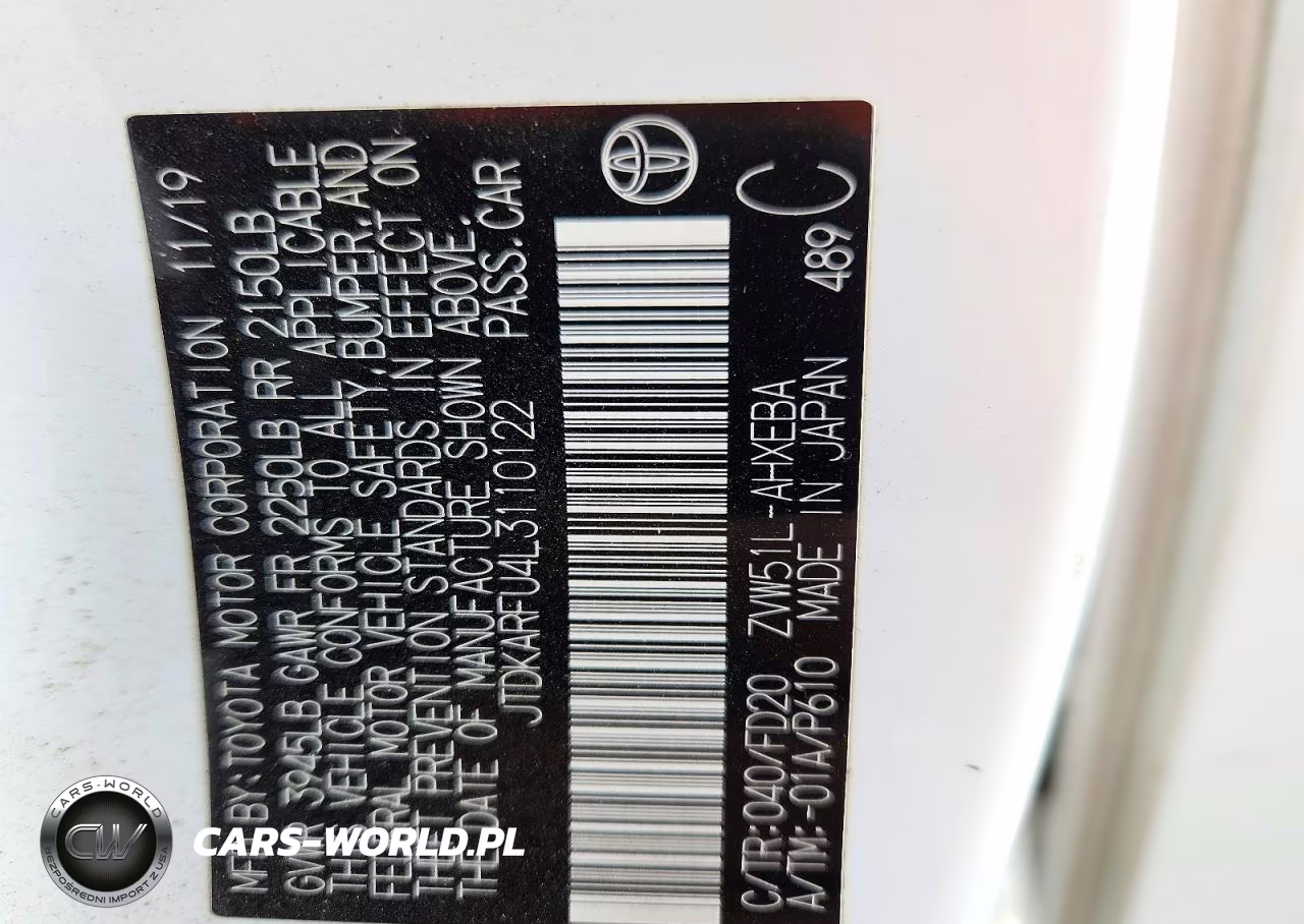 2020 Toyota Prius Le VIN:JTDKARFU4L3110122 - 12