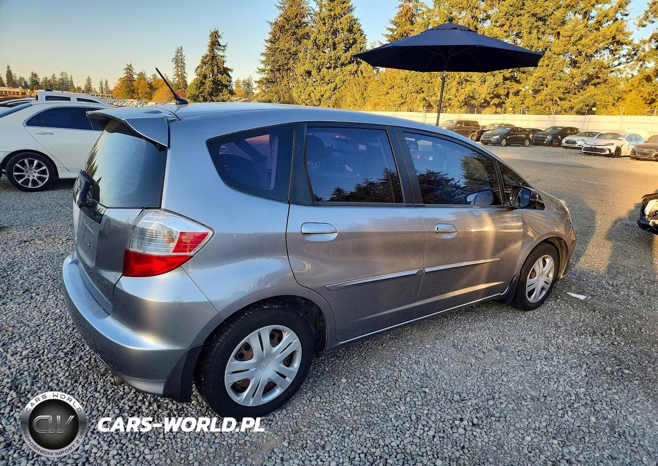 2009 Honda Fit VIN:JHMGE88299S015259 - 3