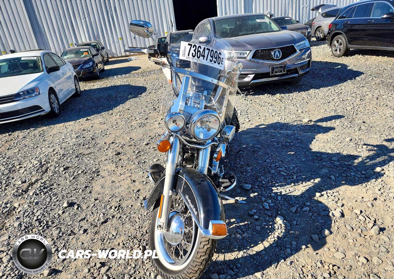 2013 Harley-Davidson Flstc Heritage Softail Classic VIN:1HD1BWV17DB042581 - 2