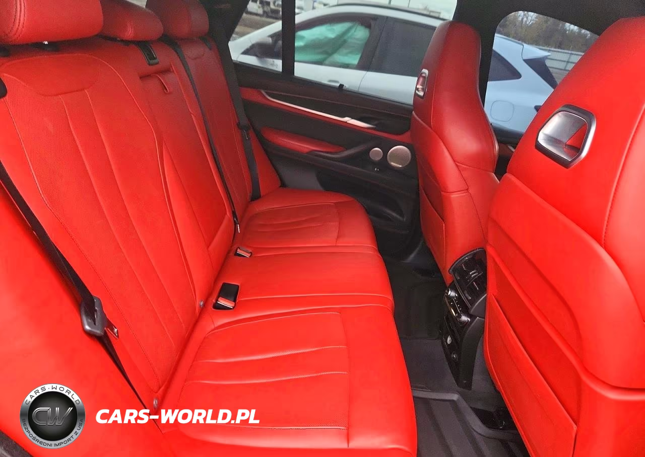2018 BMW X5 M VIN:5YMKT6C56J0X21328 - 11