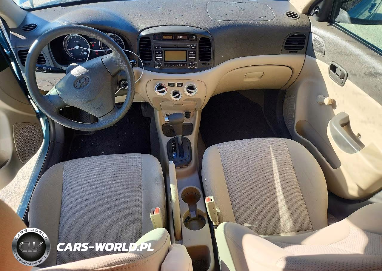 2008 Hyundai Accent Gls VIN:KMHCN46C98U267869 - 8