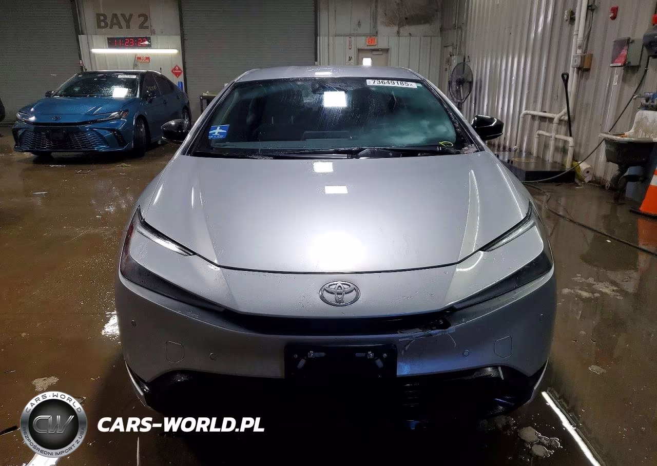 2024 Toyota Prius Le VIN:JTDACAAU2R3028395 - 5