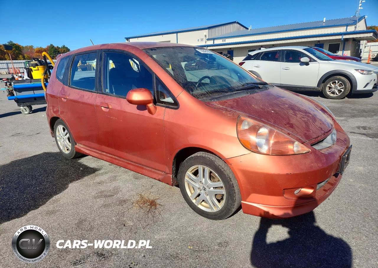 2008 Honda Fit Sport VIN:JHMGD37618S018570 - 4