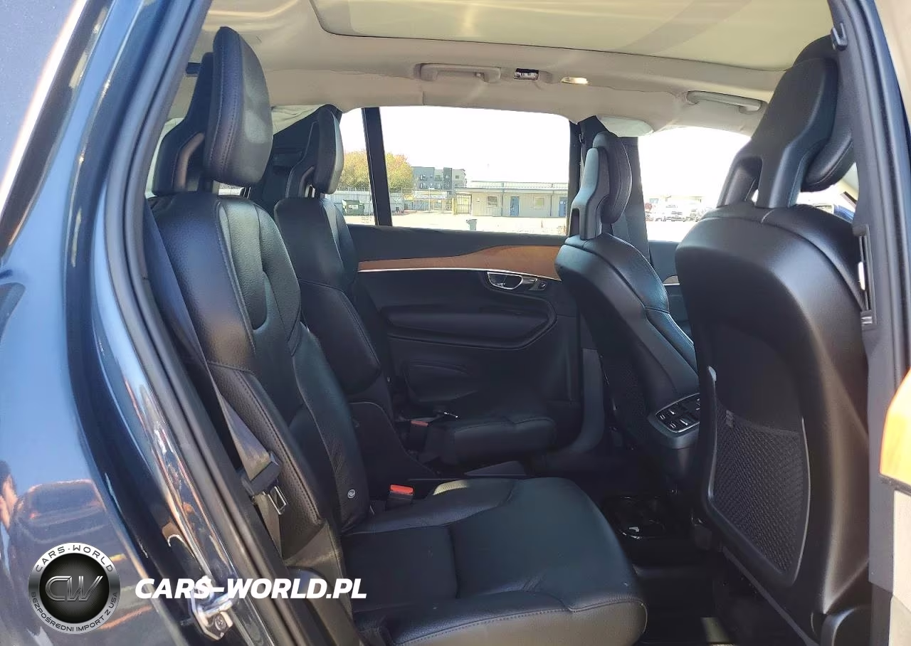 2021 Volvo Xc90 T6 Momentum VIN:YV4A221K6M1681756 - 11