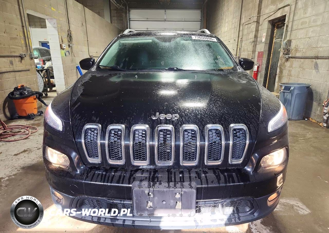 2014 Jeep Cherokee Latitude VIN:1C4PJMCS3EW229843 - 5
