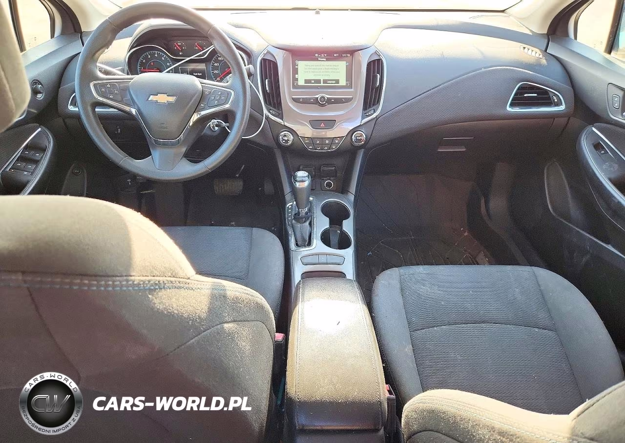 2018 Chevrolet Cruze Lt VIN:1G1BE5SM9J7233349 - 8