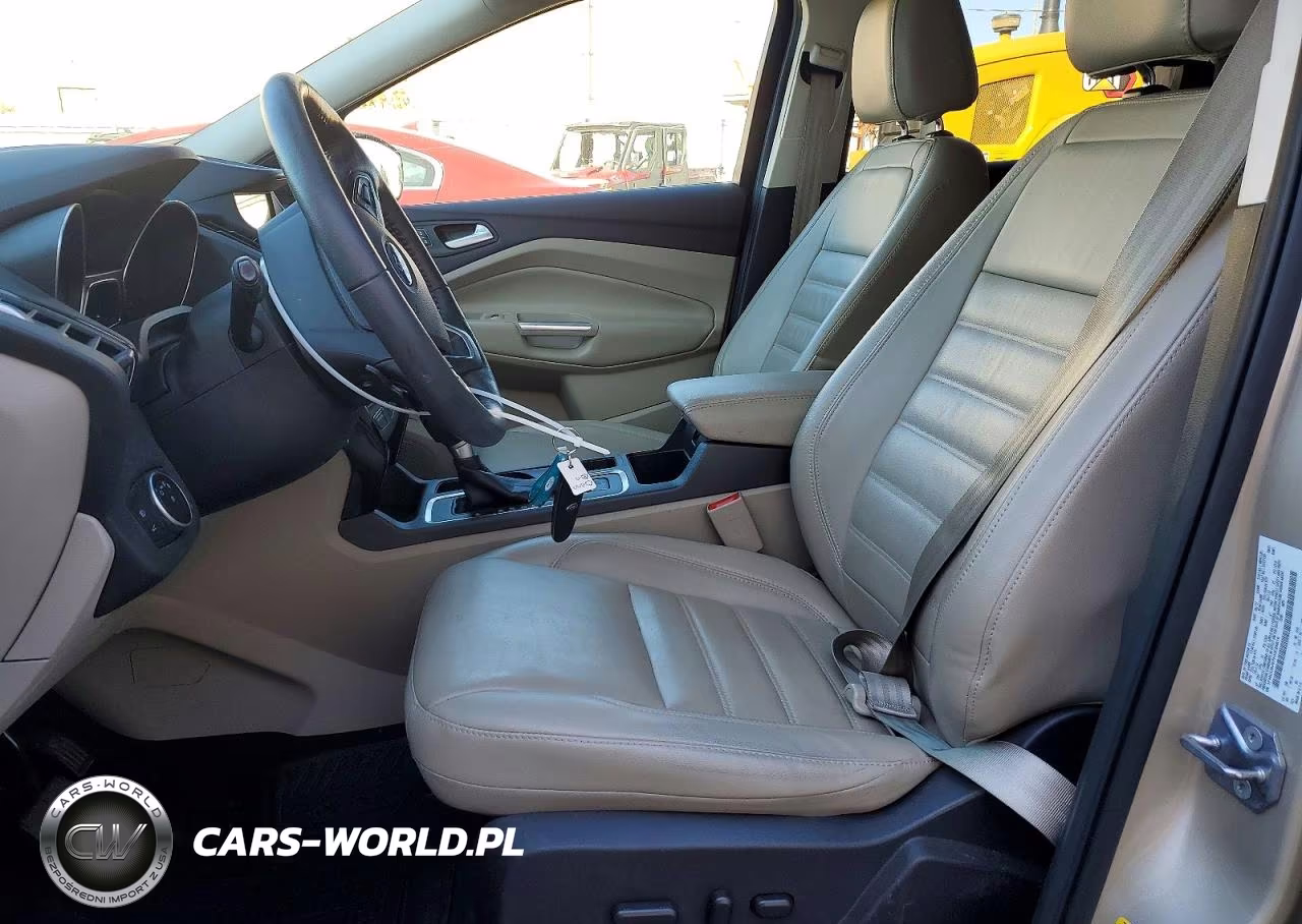 2017 Ford Escape Titanium VIN:1FMCU9J97HUE25816 - 7