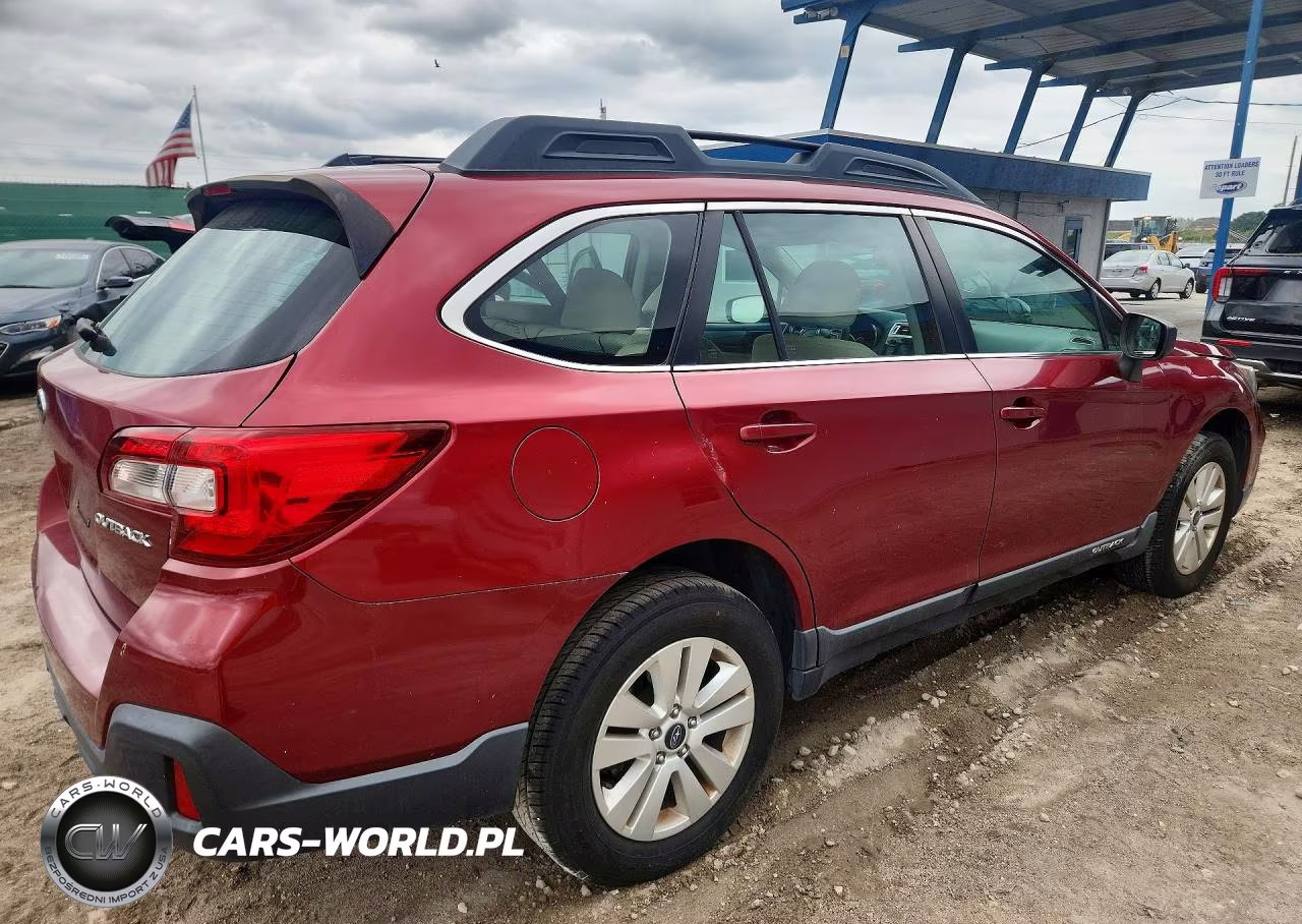 2018 Subaru Outback 2.5I VIN:4S4BSAAC7J3225349 - 3