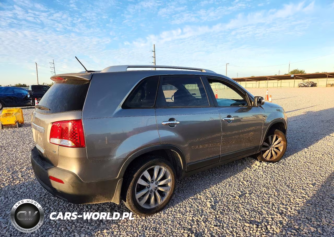 2011 Kia Sorento Ex VIN:5XYKU3A18BG102732 - 3