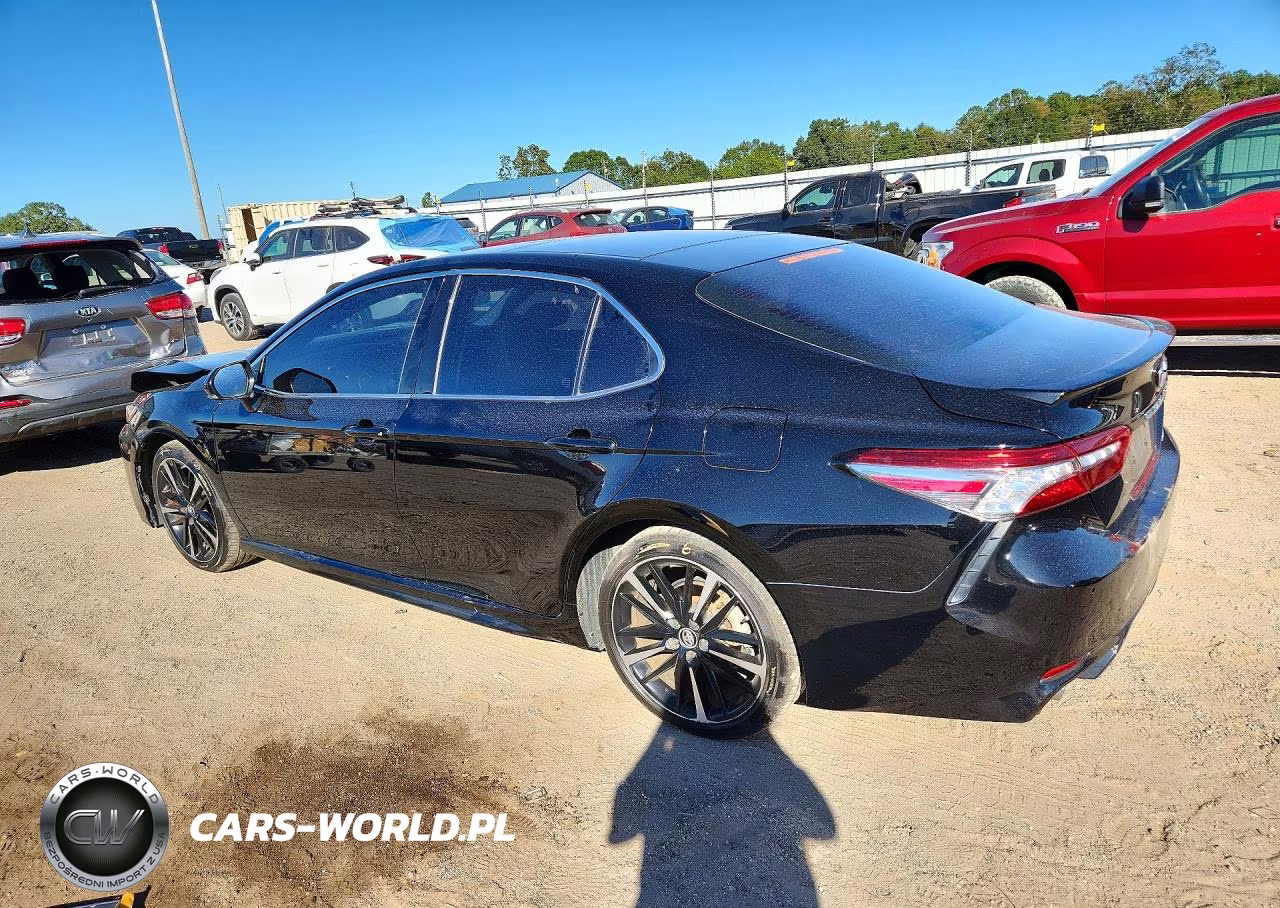 2018 Toyota Camry Xse VIN:4T1B61HK4JU135135 - 2