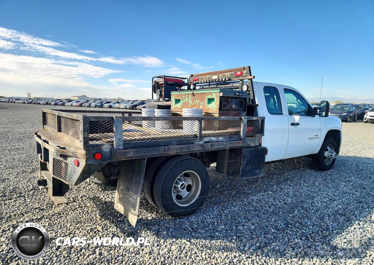 2008 GMC Sierra K3500 VIN:1GDJK39678E168817 - 3