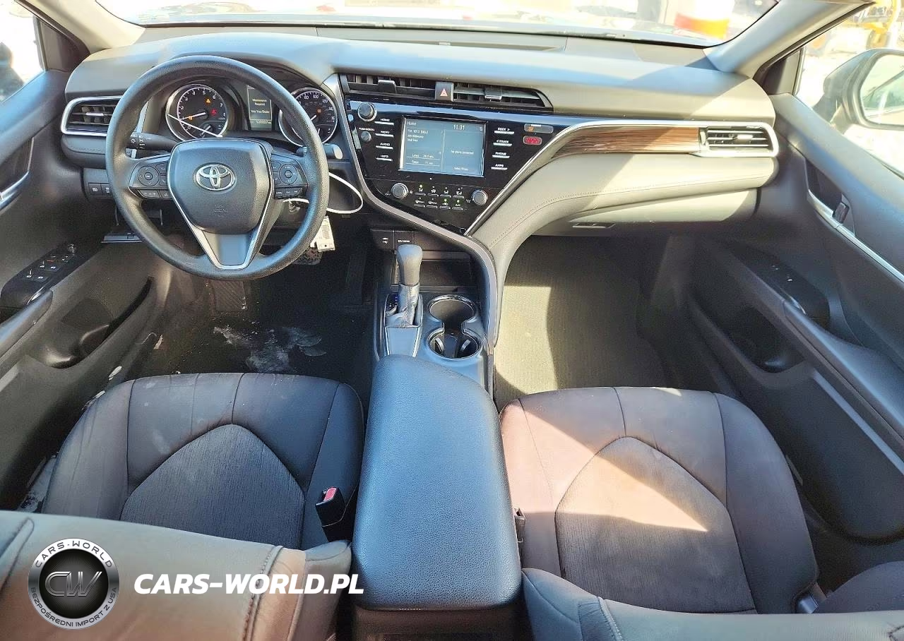 2018 Toyota Camry Le VIN:4T1B11HK6JU655562 - 8