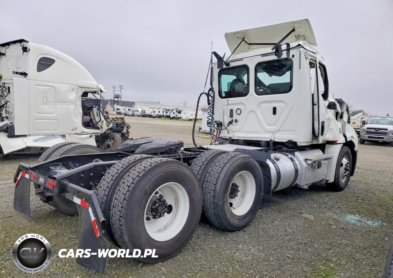 2020 Freightliner Cascadia 126 Semi Truck VIN:3AKJHLDV2LSLN0685 - 4