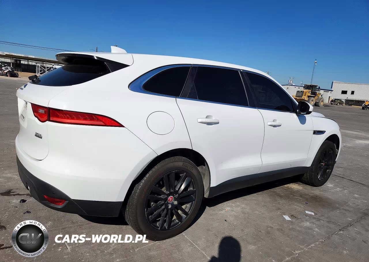 2017 Jaguar F-Pace Prestige VIN:SADCK2BV2HA060755 - 3