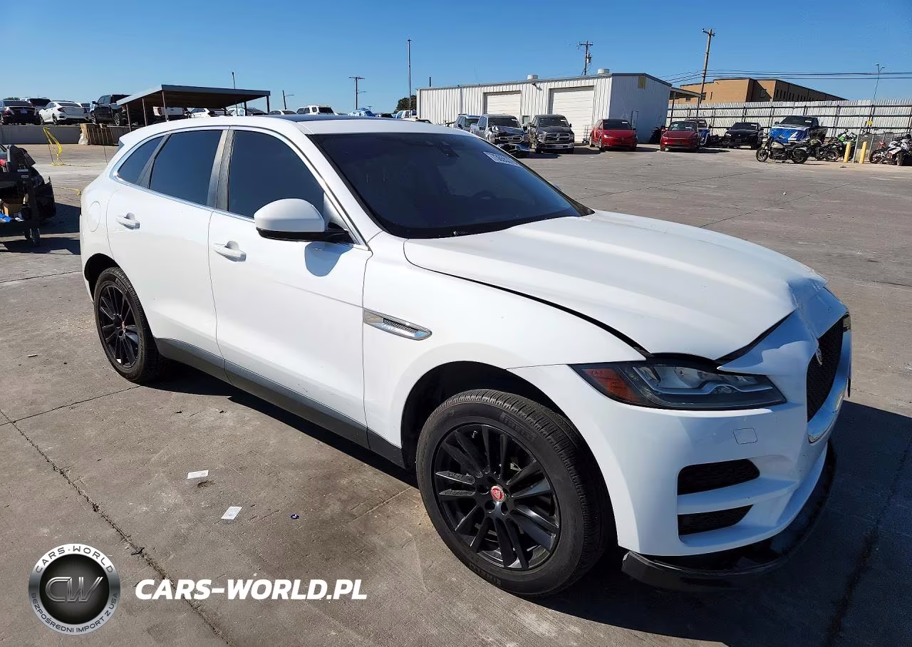 2017 Jaguar F-Pace Prestige VIN:SADCK2BV2HA060755 - 4