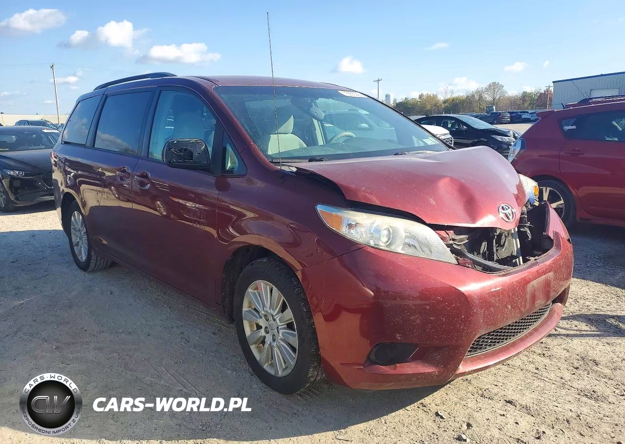 2013 Toyota Sienna Le VIN:5TDJK3DC5DS070813 - 4