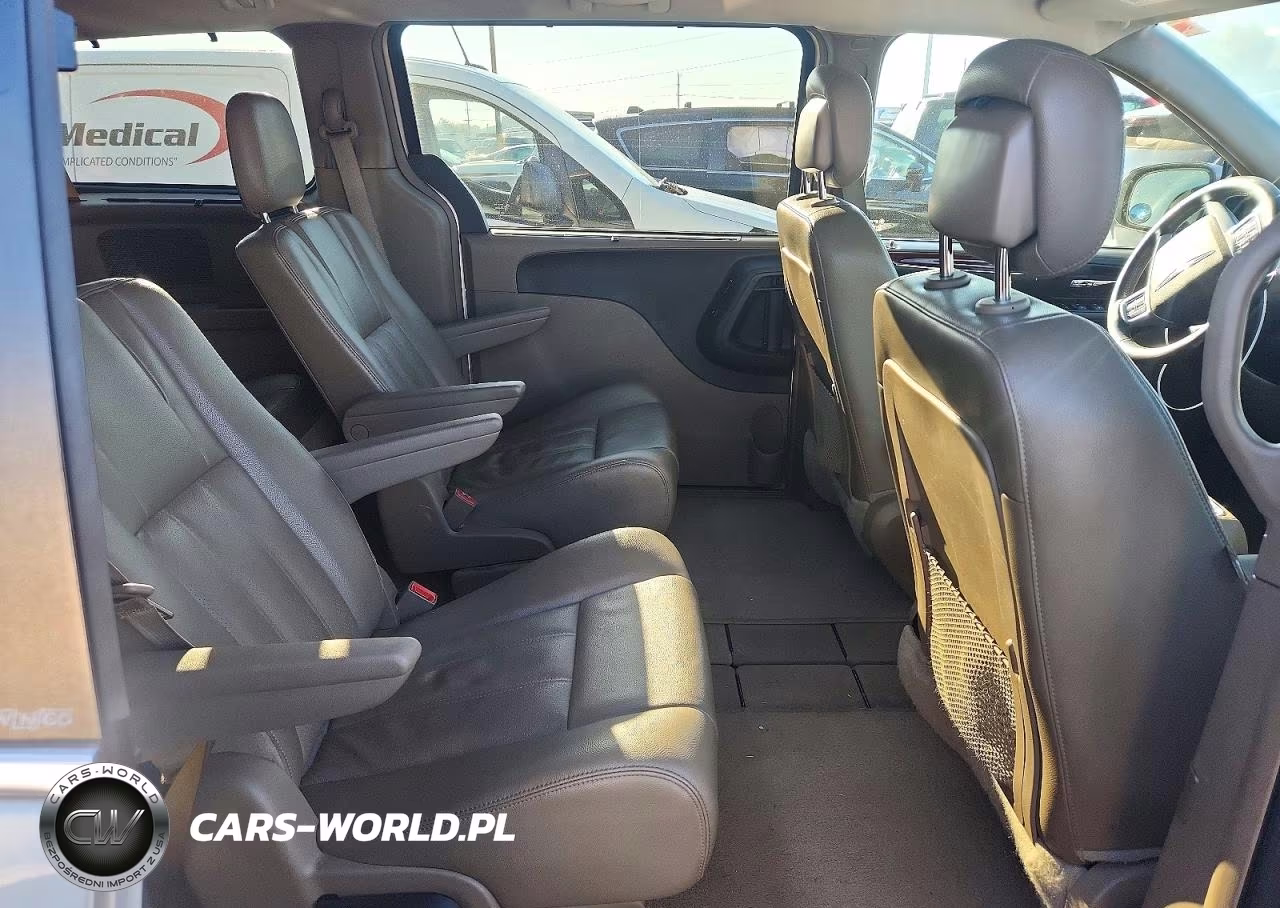 2013 Chrysler Town & Country Touring L VIN:2C4RC1CG6DR711842 - 11