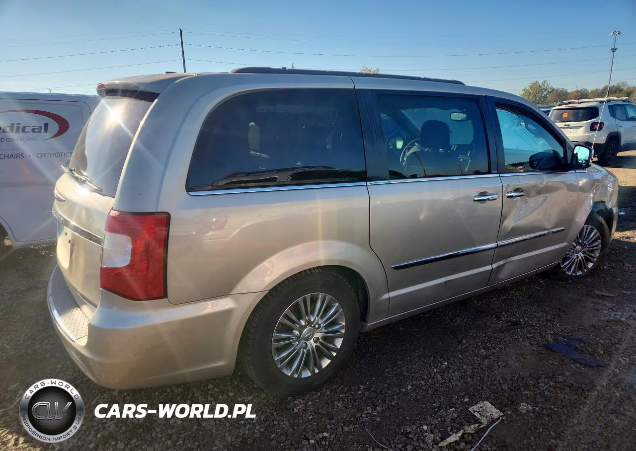 2013 Chrysler Town & Country Touring L VIN:2C4RC1CG6DR711842 - 3