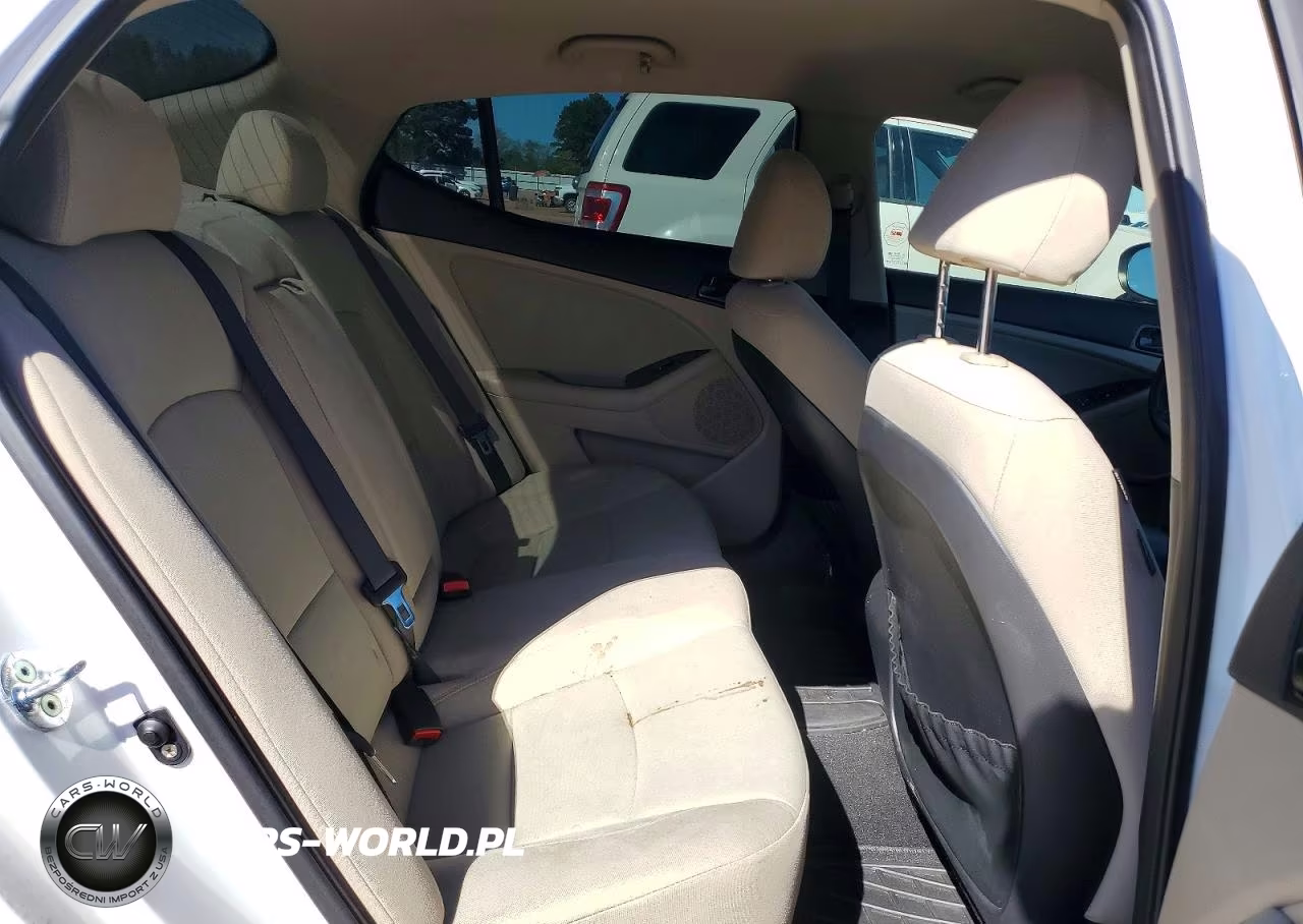 2015 Kia Optima Lx VIN:KNAGM4A71F5598064 - 10