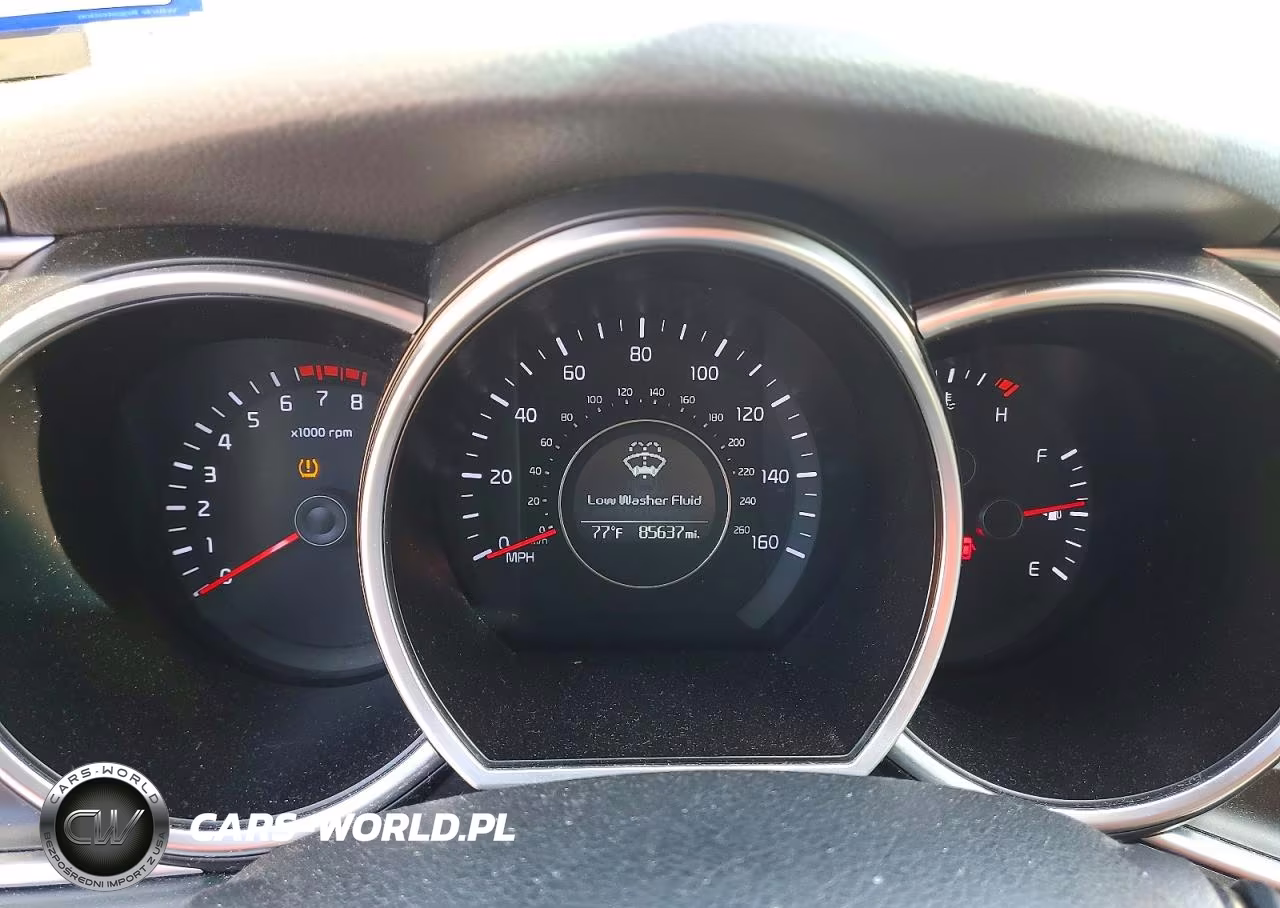 2015 Kia Optima Lx VIN:KNAGM4A71F5598064 - 9