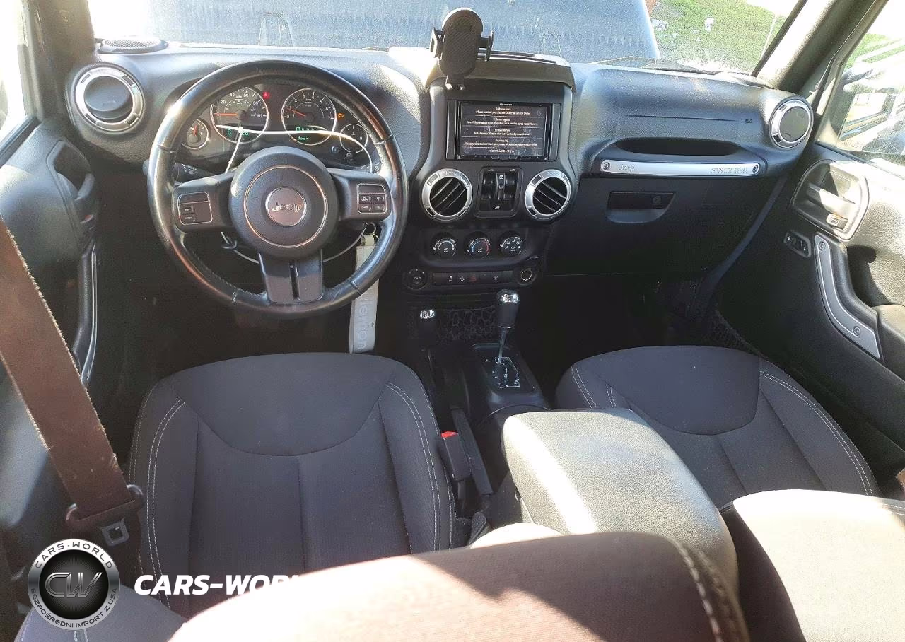 2017 Jeep Wrangler Unlimited Sahara VIN:1C4BJWEG4HL694961 - 8