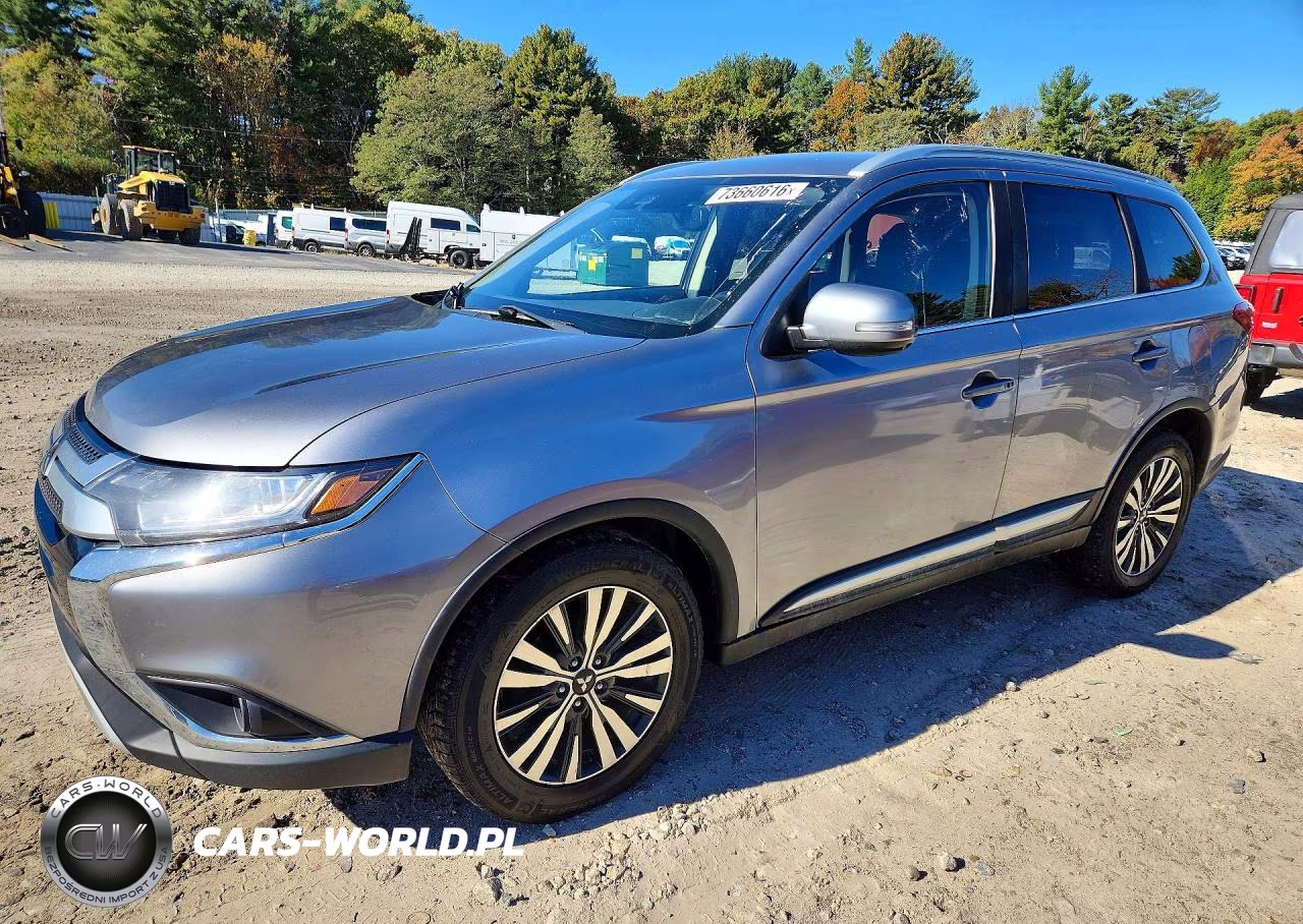 2020 Mitsubishi Outlander Se