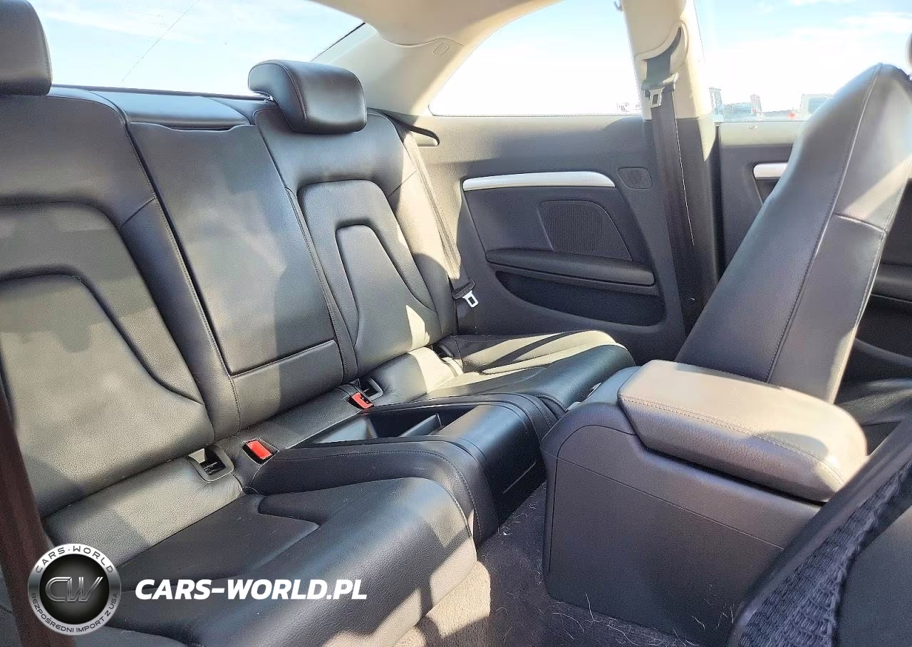 2010 Audi A5 Premium Plus VIN:WAULFAFR5AA035438 - 10