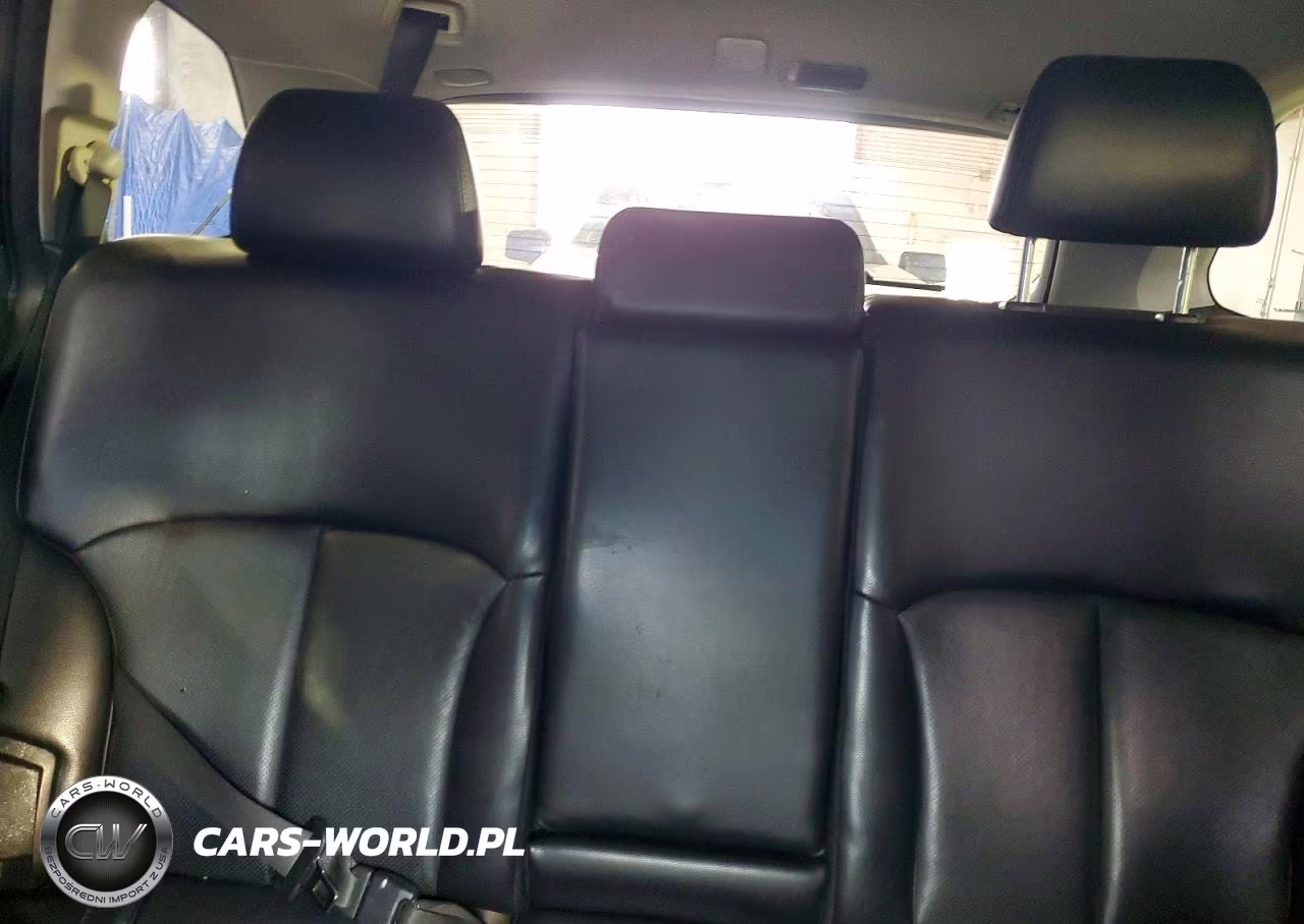2010 Subaru Outback 3.6R Limited VIN:4S4BRDLC8A2340266 - 10