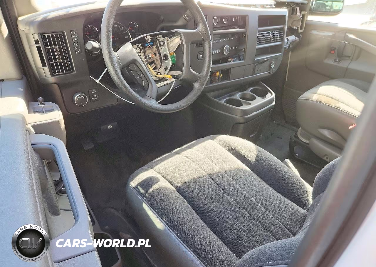2025 GMC Savana G2500 VIN:1GTW7AFP1S1238680 - 8