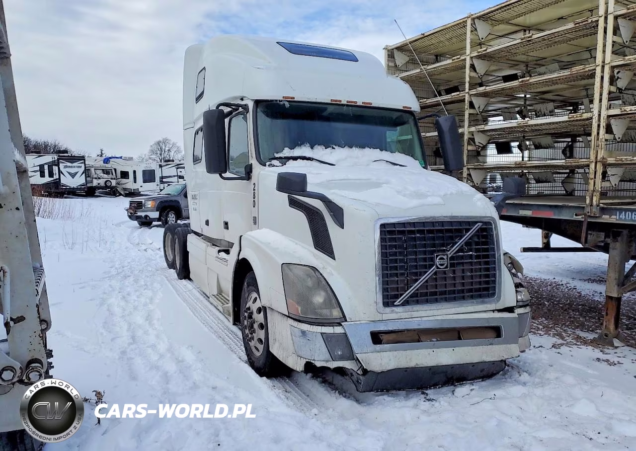 2013 Volvo Vnl Semi Truck